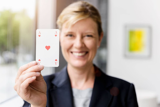 bored-at-work?-here’s-what-highly-effective-people-do-with-downtime
